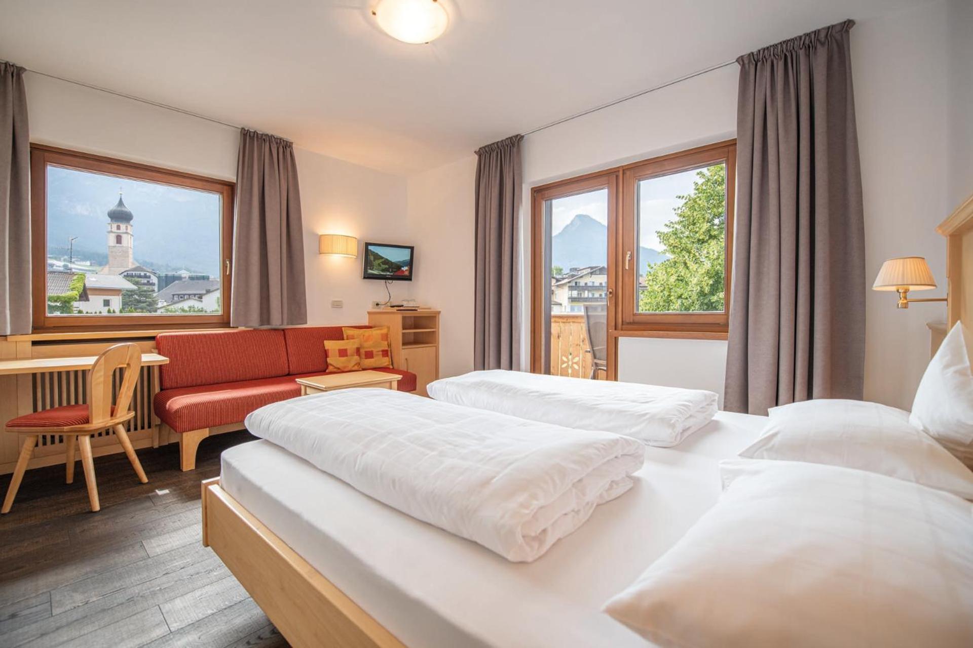 Hubertus Dolomites Aparthotel Fiè Buitenkant foto