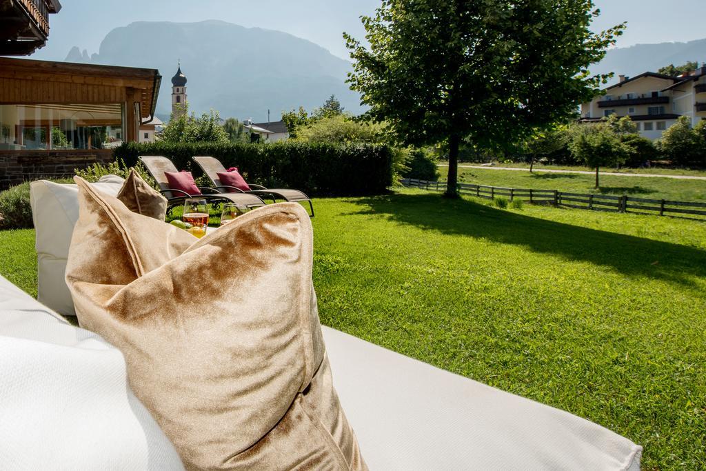 Hubertus Dolomites Aparthotel Fiè Buitenkant foto